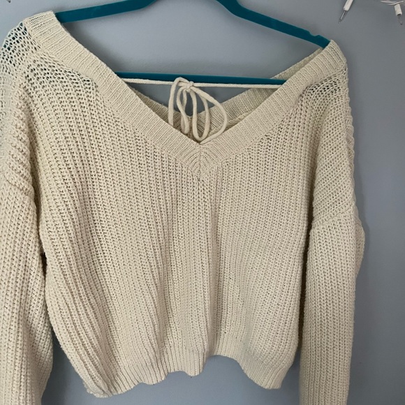 Two sweaters! - Picture 5 of 6